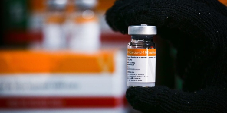 Chegada de 59.800 doses da vacina CoronaVac (17.03.2021)
Foto: Breno Esaki/Agência Saúde DF